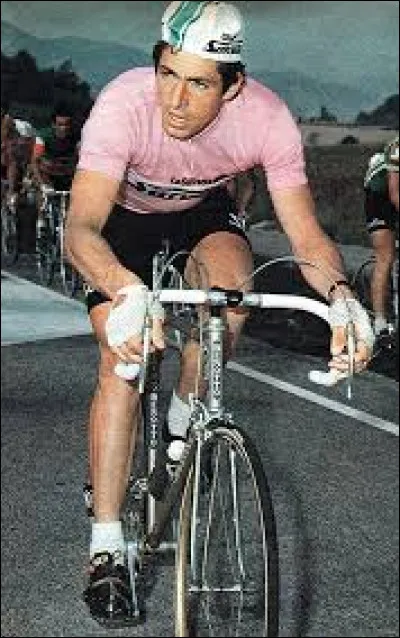 Qui est ce coureur cycliste, champion du monde sur route en 1977, victorieux sur Paris-Roubaix en 1978, 1979 et 1980 et au Tour d'Italie en 1984 ?