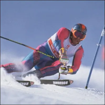 Qui est ce skieur, m&eacute;daill&eacute; d'or en slalom aux JO de 1988 et 1992, champion du monde de slalom en 1996 ?