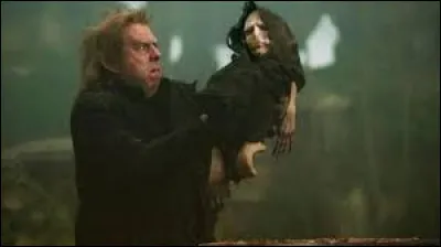 Que dit Queudver pour que Lord Voldemort revive ?