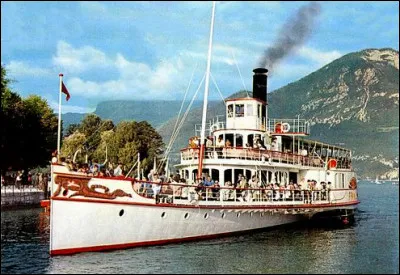 Le bouleversement des bateaux arrive avec la r&eacute;volution industrielle. Quel est ce bateau &agrave; vapeur ?