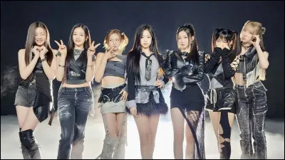 "..." de BabyMonster d&eacute;montre que m&ecirc;me si l'on est critiqu&eacute;, il faut s'accepter, et &ecirc;tre unique, plut&ocirc;t que de faire comme tout le monde. On est pris pour des fous, mais on est nous-m&ecirc;me.Quel est le titre de cette chanson ?