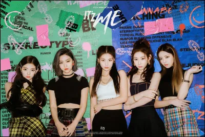 "Wanna Be" de Itzy montre la volont&eacute; d'&ecirc;tre soi-m&ecirc;me et de ne pas se cacher derri&egrave;re les autres. Laquelle de ces phrases fait partie de la chanson ?