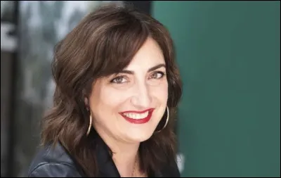 Qui est cette &eacute;crivaine fran&ccedil;aise, auteure du livre pour la jeunesse ''Les tortues de Tahiti'' ?