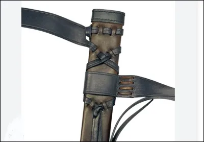 Quel personnage prend le fourreau d�Arthur ?