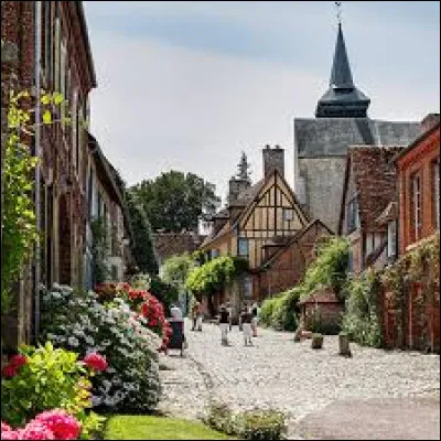 Gerberoy, situ&eacute;e dans le d&eacute;partement 60, dans les Hauts-de-France est un village pittoresque de 94 habitants du nord de la France. &Agrave; quel d&eacute;partement cette commune est-elle li&eacute;e ?
