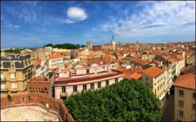 Dans quel d&eacute;partement la ville de Perpignan se situe-t-elle ?