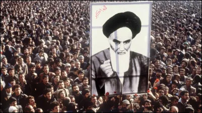 En 1979, la r&eacute;volution iranienne, aussi appel&eacute;e r&eacute;volution islamique, &eacute;clate. Comment est surnomm&eacute; le 8 septembre 1978, principal &eacute;v&eacute;nement d&eacute;clencheur de la r&eacute;volution ?