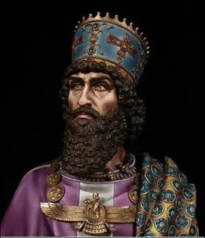 Quel est le nom de ce strat&egrave;ge en X, un c&eacute;l&egrave;bre roi perse, guerrier redoutable &agrave; la t&ecirc;te d'une arm&eacute;e de 200 000 hommes et d'une flotte de 1 200 navires ?