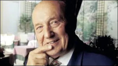 Qui est cet auteur du roman intitul&eacute; ''Les cl&eacute;s du pouvoir sont dans la bo&icirc;te &agrave; gants'' ?