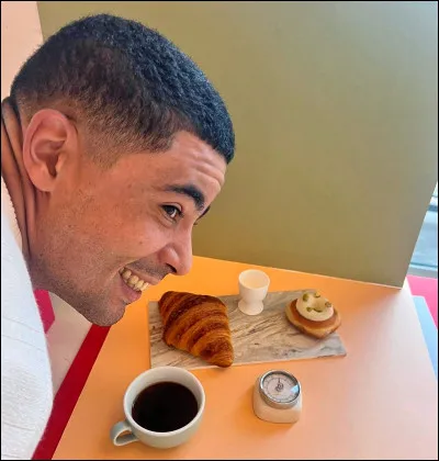 Est-ce que tu manges un (petit) d&eacute;jeuner ?