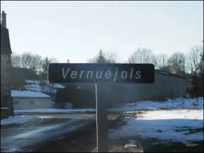 Pour finir, je vous attends &agrave; l'entr&eacute;e de Vernu&eacute;jols. Hameau Cantalien, d&eacute;pendant de l'ancienne commune de Neuv&eacute;glise, il se situe dans l'ex r&eacute;gion ...