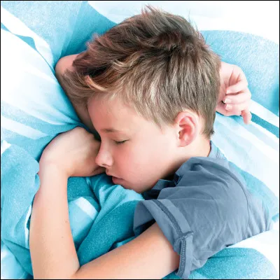 De combien d'heures de sommeil un adolescent a-t-il besoin ?