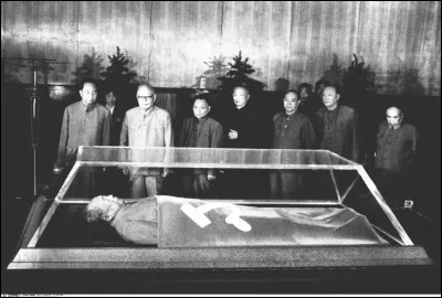 Quel dirigeant chinois meurt le 9 septembre ?