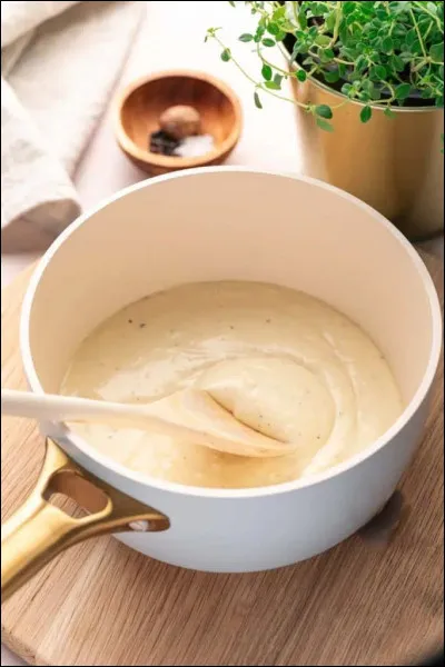 Quel Pr&eacute;sident de la troisi&egrave;me R&eacute;publique tomba, en pyjama, du train pr&eacute;sidentiel ?