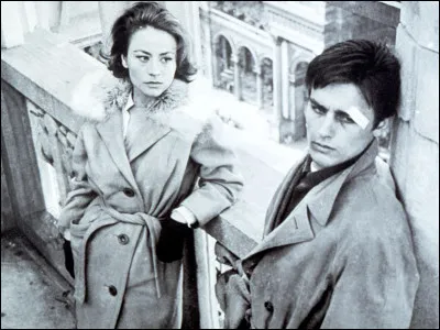 "Rocco et ses fr&egrave;res" raconte la vie d�une famille du Basilicate r&eacute;cemment immigr&eacute;e &agrave; Milan : c'est un film de ...