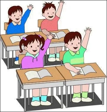 Il y a quatre tables.