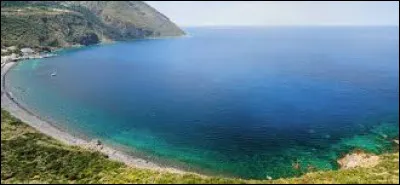 Laquelle de ces mers borde l'Italie &agrave; l'ouest ?