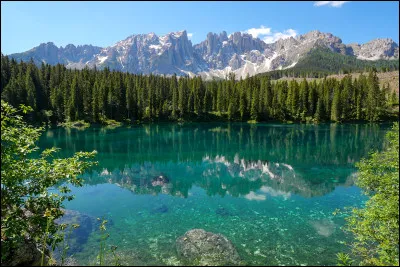 O&ugrave; se situent les Dolomites ?