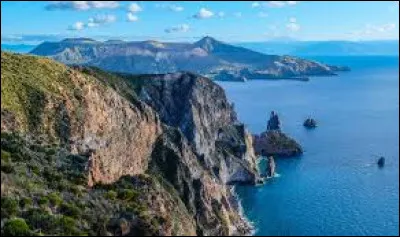 Laquelle de ces affirmations concernant les &icirc;les Lipari est fausse ?