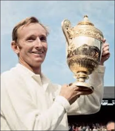 Avant l�&egrave;re Open, quel joueur d&eacute;tient le plus grand nombre de titres du Grand Chelem en simple ?