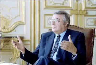 Pierre Mauroy a &eacute;t&eacute; pendant pr&egrave;s de 28 ans maire de ...