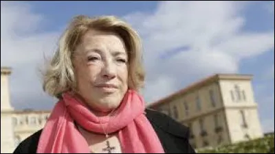 Maryse Joissains-Masini est maire - UMP puis LR - de cette ville de 2001 &agrave; 2021 ; lorsqu'elle d&eacute;missionne de son mandat de maire en septembre 2021, sa fille Sophie Joissains lui succ&egrave;de. Elle d&eacute;missionne de l'ensemble de ses mandats &eacute;lectoraux le 17 novembre 2021, notamment de la pr&eacute;sidence du conseil de territoire &agrave; la suite de sa condamnation pour trafic d'influence et d&eacute;tournement : de quelle ville &eacute;tait-elle maire ?