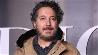 Qui est cet acteur qui joue un des premiers r&ocirc;les dans la com&eacute;die ''Le Dindon'' ?