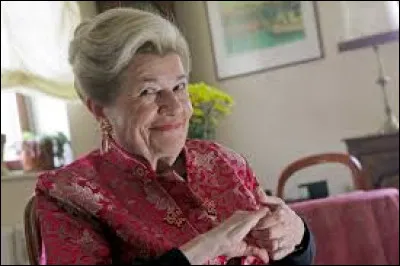 Elle n'est pas n&eacute;e dans les Vosges mais s'y est install&eacute;e dans les ann&eacute;es 60 et y a v&eacute;cu jusqu'&agrave; son d&eacute;c&egrave;s en 2024. Nomm&eacute;e "Chevalier de l'ordre des Arts et des Lettres" en 2020, Jeanne Cressanges &eacute;tait...