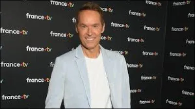 Qui pr&eacute;sente ce jeu t&eacute;l&eacute;vis&eacute; ?