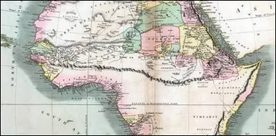 Quel nom a &eacute;t&eacute; donn&eacute; &agrave; une myst&eacute;rieuse cha&icirc;ne de montagnes que les explorateurs ont vainement cherch&eacute; au centre de l'Afrique ?