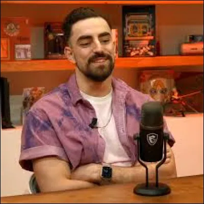 Qui est ce youtubeur ?