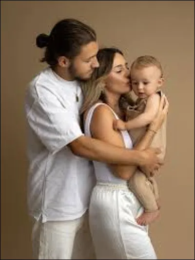 Qui est cette youtubeuse ?