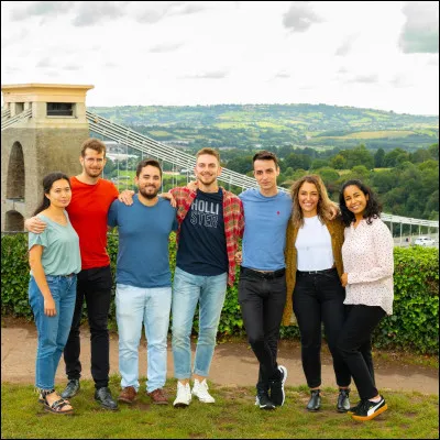 Dans ton groupe d'amis, tu es...