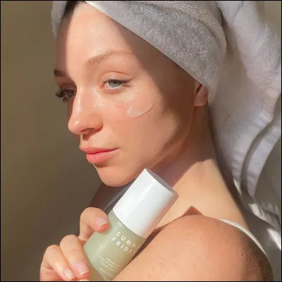 Combien de fois par jour fais-tu de la skincare ?