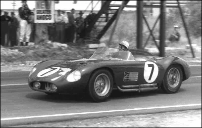 Cette voiture, qui a remport&eacute; de nombreuses courses entre 1956 et 1958, est une ...