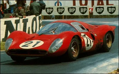 Quelle est cette Ferrari qui s'est illustr&eacute;e dans les courses de l'ann&eacute;e 1967 ?