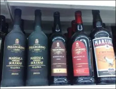 Dans quelle r&eacute;gion est produit le Marsala, vin liquoreux servi &agrave; l'ap&eacute;ritif ou utilis&eacute; en cuisine ?