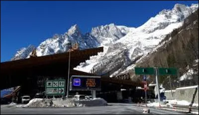 Quand la fronti&egrave;re avec la France a-t-elle &eacute;t&eacute; fix&eacute;e dans sa plus grande partie ?