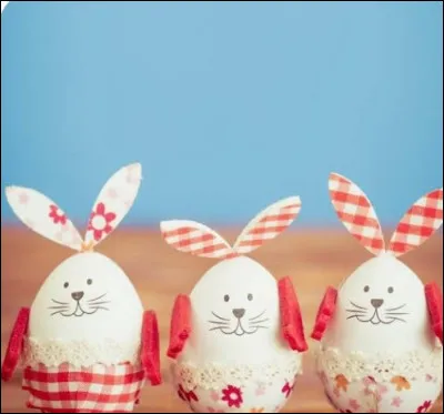 C�est un moment central du calendrier __ , associ&eacute; &agrave; l�id&eacute;e de renouveau et de passage vers une vie nouvelle.