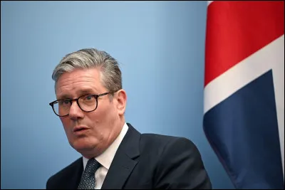 Qu�est-ce qui provoque la chute de l�Empire ?