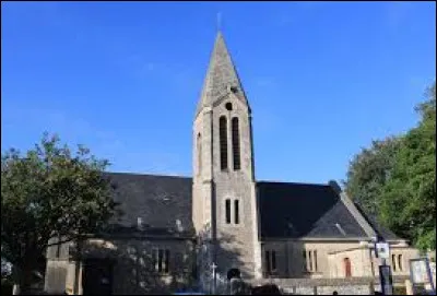 Voici l'&eacute;glise Saint-Ursin, &agrave; &Eacute;pron. Ville normande, dans l'aire urbaine Caennaise, elle se situe dans le d&eacute;partement ...