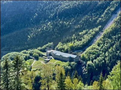 Pendant la Seconde Guerre mondiale, dans quel pays a eu lieu la Bataille de l'eau lourde, qui a ensuite inspir&eacute; plusieurs films ?