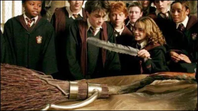 Que re&ccedil;oit Harry de la part de Sirius ?