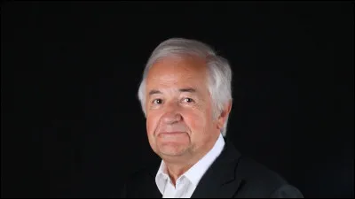 Qui est cet humoriste, auteur de cette citation : ''Suisse. Terre d'asile pour capitaux flottants. Pays de grande liasse populaire.'' ?