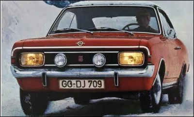 Quel est le nom de ce mod&egrave;le produit par Opel de 1967 &agrave; 1971, une voiture V6 trop classique dans tous les domaines ?