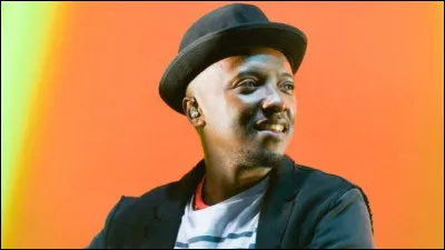 Dans quelle chanson de Soprano voit-on Stromae chanter un bout de &laquo;&nbsp;Formidable&nbsp;&raquo; ?