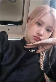 Te trouves-tu beau ou belle ?