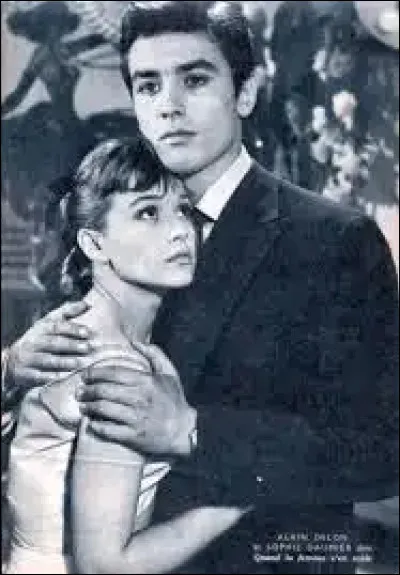 Dans le titre suivant, quel est le mot manquant ?"Quand la ......... s'en m&ecirc;le" ?Pour chaque question suivante ce sera le m&ecirc;me sch&eacute;ma.