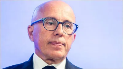 &Agrave; quel parti politique appartient-il actuellement ?