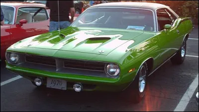 Quel constructeur a lanc&eacute; la "Barracuda" ?